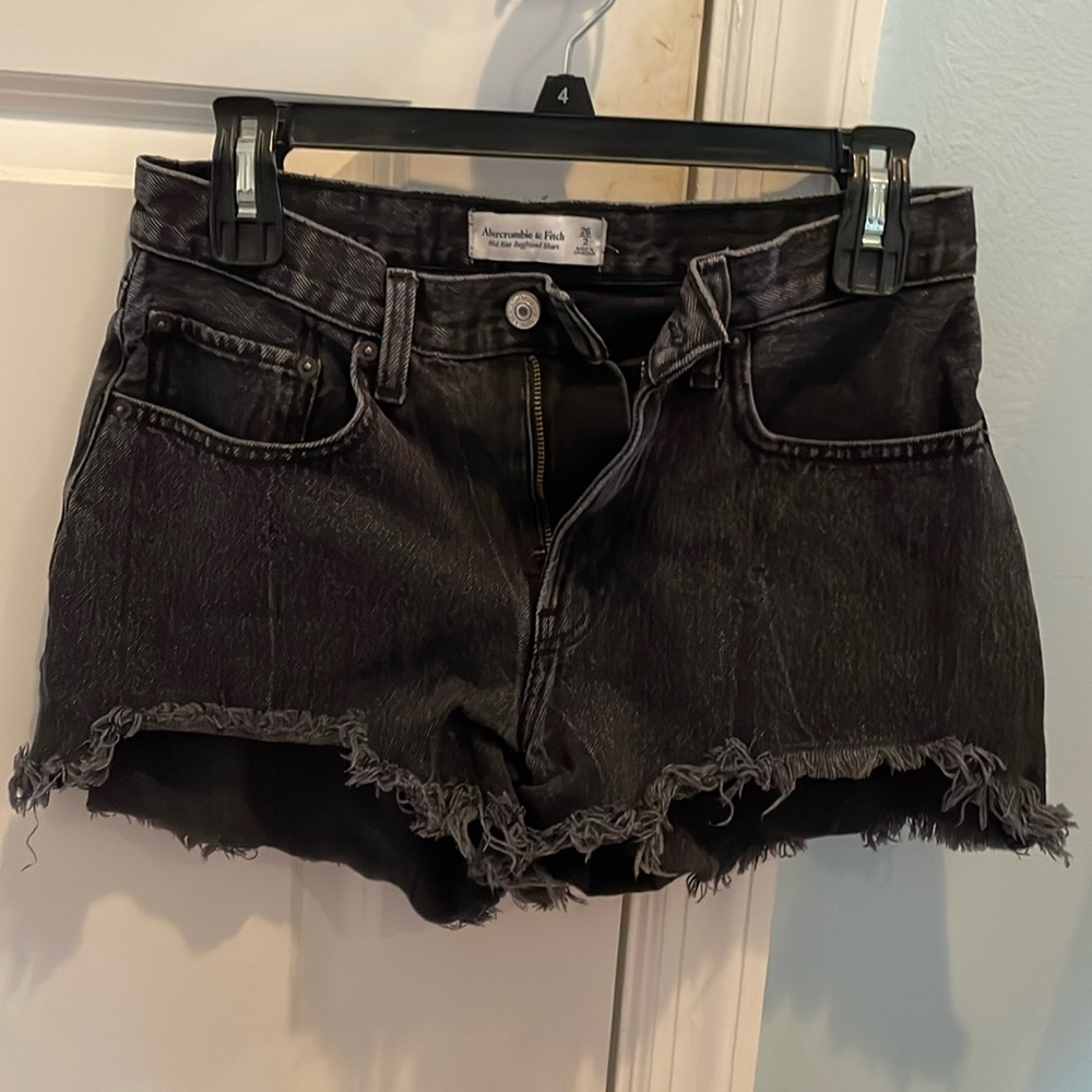 Abercrombie Mid Rise Boyfriend Shorts